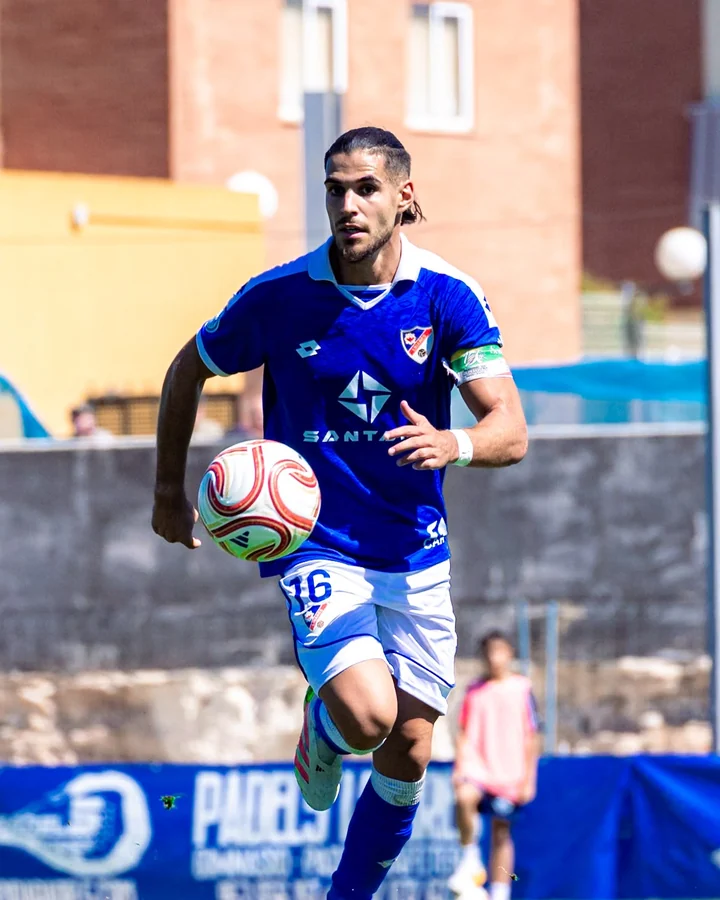 Carlos Becken, defensa central