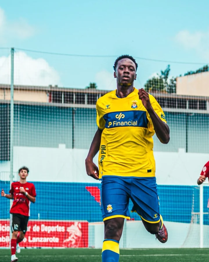 Musta Diarra, extremo