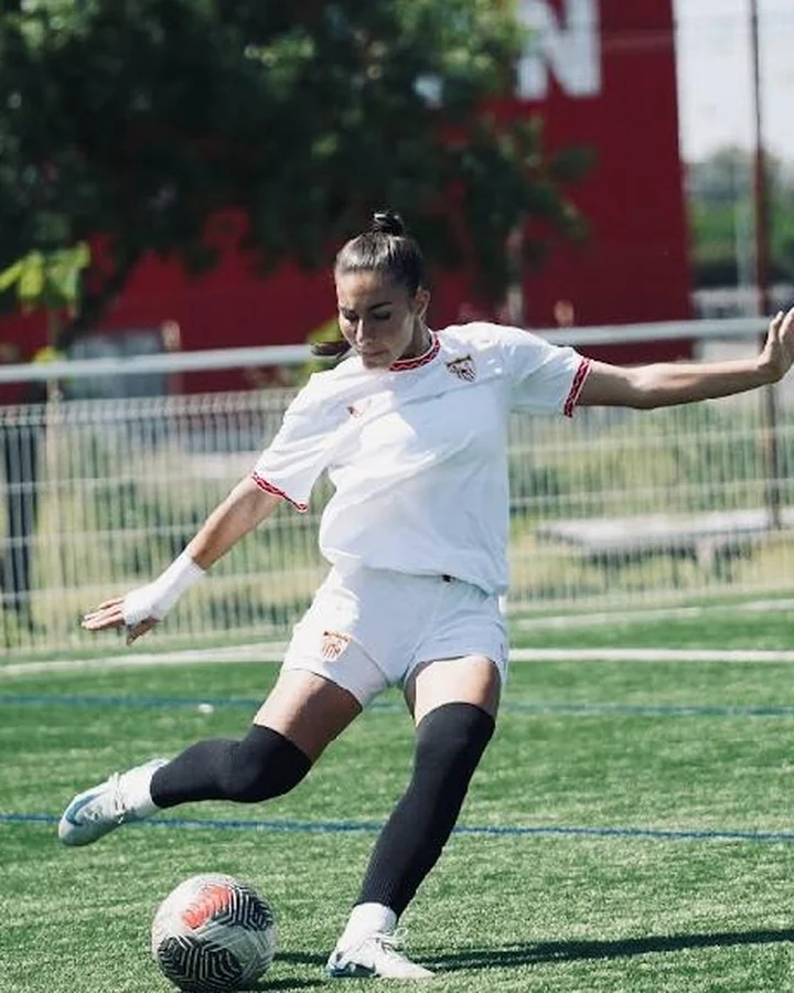 Elsa Indias, defensa central
