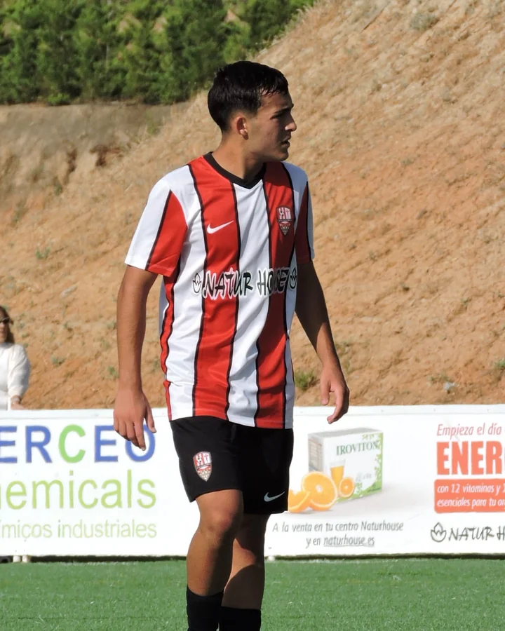 Javier Erdozain, lateral derecho
