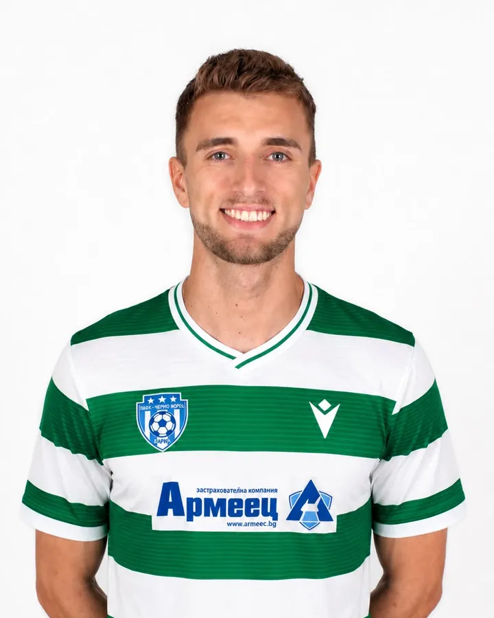 Luciano Squadrone, defensa central